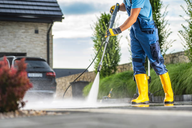 Best Sidewalk Pressure Washing  in Brewster, NY